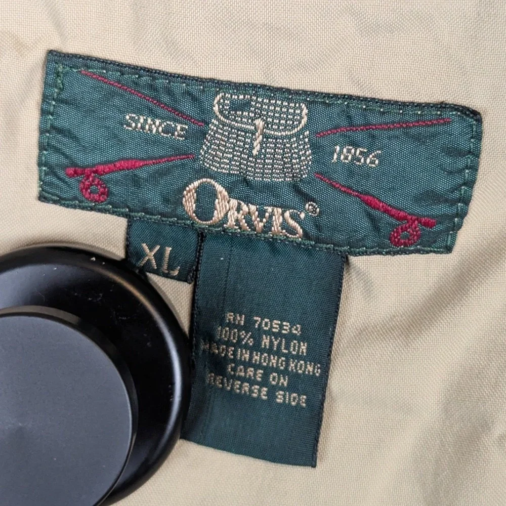 Orvis Mens XL Hiking Cargo Shorts Tan Nylon Built-in Belt Mesh Pocket Khaki